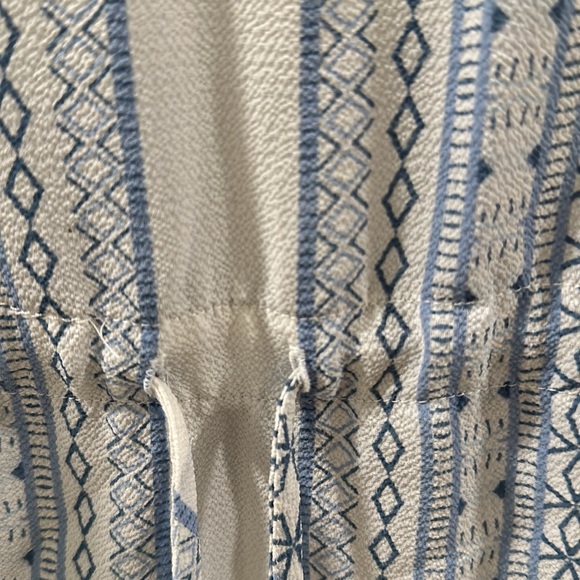 New directions women’s shirt size Medium - Picture 6 of 8